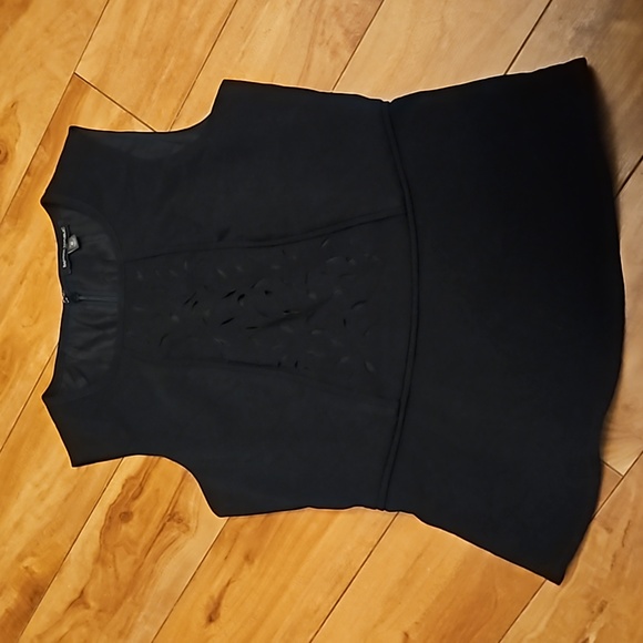 Banana Republic sleeveless peplum blouse - Picture 1 of 4